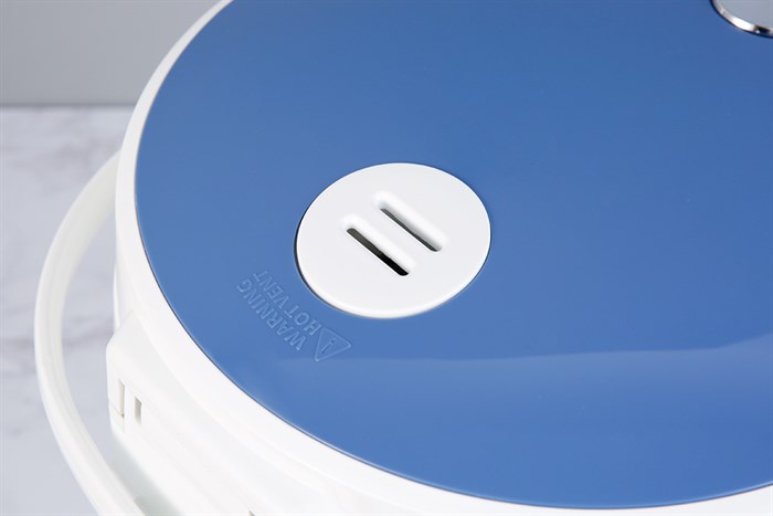 Nồi cơm nắp gài Sunhouse 1.8 lít SHD8606 Màu Trắng