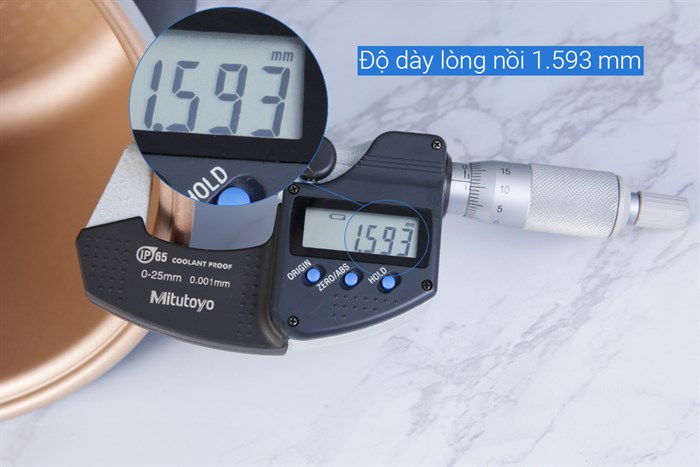 Nồi cơm nắp gài Sunhouse 1.8 lít SHD8606 Màu Trắng