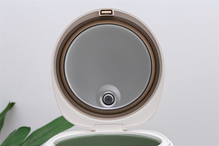 Nồi cơm điện nắp gài Kangaroo KG829 2.2 lít Màu Trắng