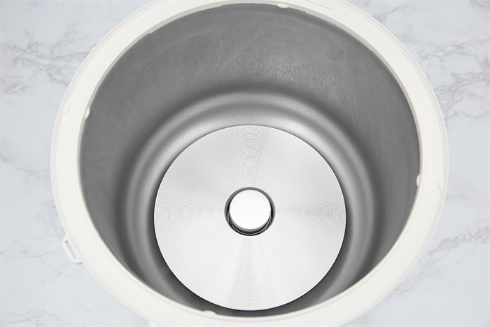 Nồi cơm nắp gài Sharp 2.2 lít KS-223TJV-CH Màu Trắng