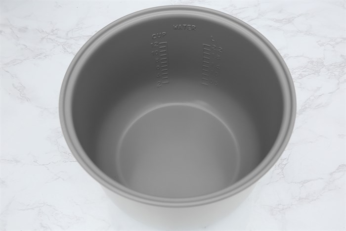 Nồi cơm nắp gài Sharp 2.2 lít KS-223TJV-CH Màu Trắng