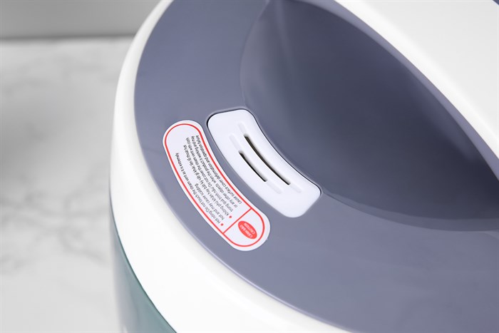 Nồi cơm nắp gài Hommy 1.2 lít JRC-120S Màu Trắng - Xanh lá