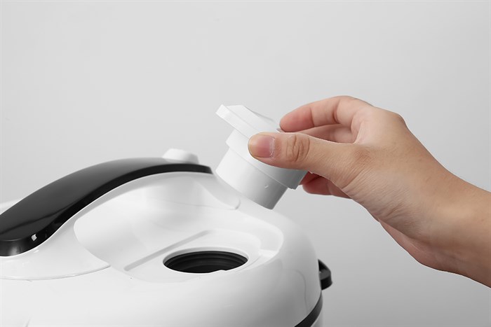 Nồi cơm điện nắp gài Hommy 1.8 lít BXB-50C Màu Trắng