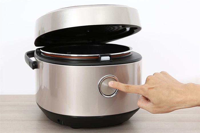 Nồi cơm điện tử Kangaroo 1.5 lít KG15DR10 Màu Bạc