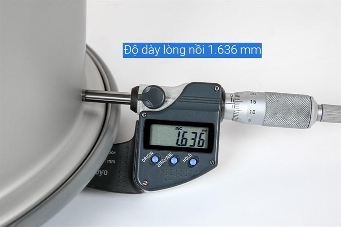 Nồi cơm công nghiệp nắp gài Cuckoo 6.3 lít CR-3521/BKSTVNCV Màu Đen