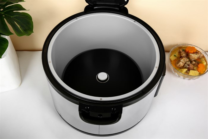 Nồi cơm công nghiệp nắp gài Cuckoo 6.3 lít CR-3521/BKSTVNCV Màu Đen