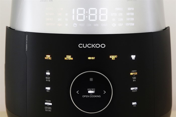 Nồi cơm áp suất cao tần Cuckoo 1.08 lít CRP-LHTR0609F/BKSIVNCV Màu Đen