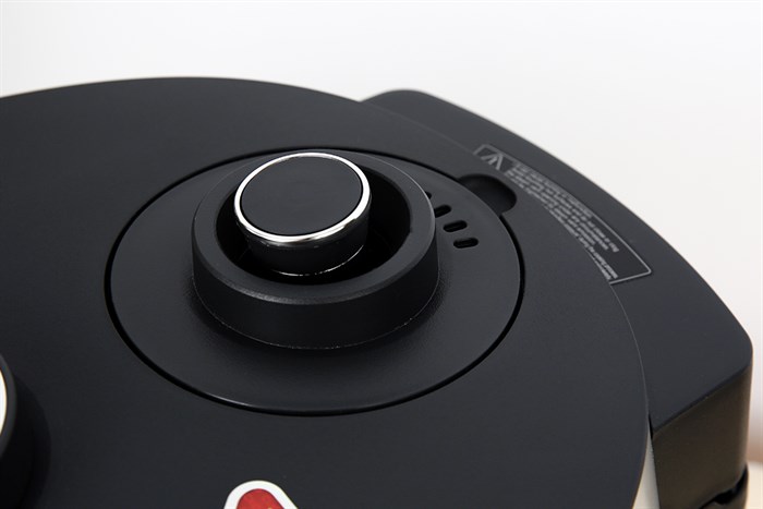 Nồi cơm áp suất cao tần Cuckoo 1.08 lít CRP-LHTR0609F/BKSIVNCV Màu Đen