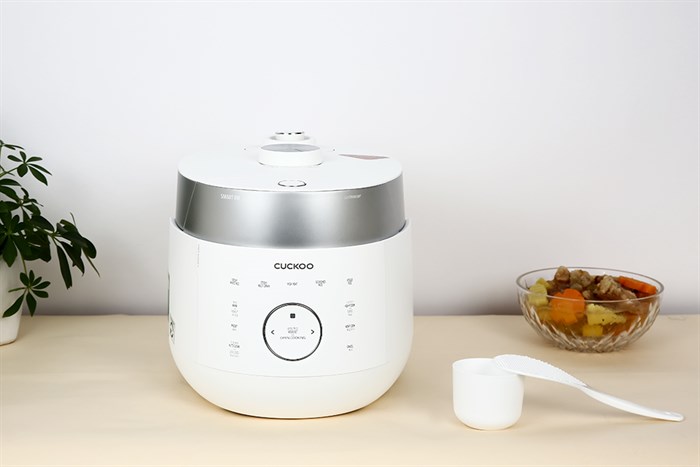 Nồi cơm áp suất cao tần Cuckoo 1.08 lít CRP-LHTR0609F/WHSIVNCV Màu Trắng