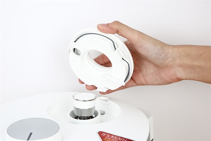 Nồi cơm áp suất cao tần Cuckoo 1.08 lít CRP-LHTR0609F/WHSIVNCV Màu Trắng