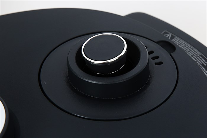 Nồi cơm áp suất cao tần Cuckoo 1.8 lít CRP-LHTR1009F/BKSIVNCV Màu Đen