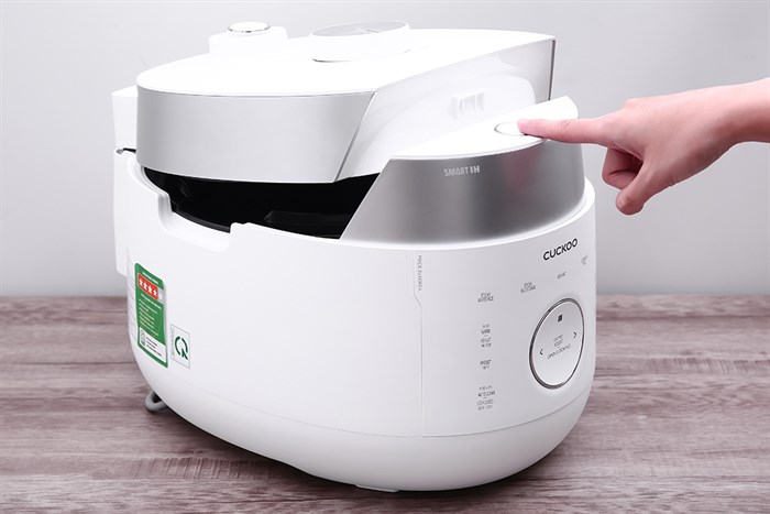 Nồi cơm áp suất cao tần Cuckoo 1.8 lít CRP-LHTR1009F/WHSIVNCV Màu Trắng