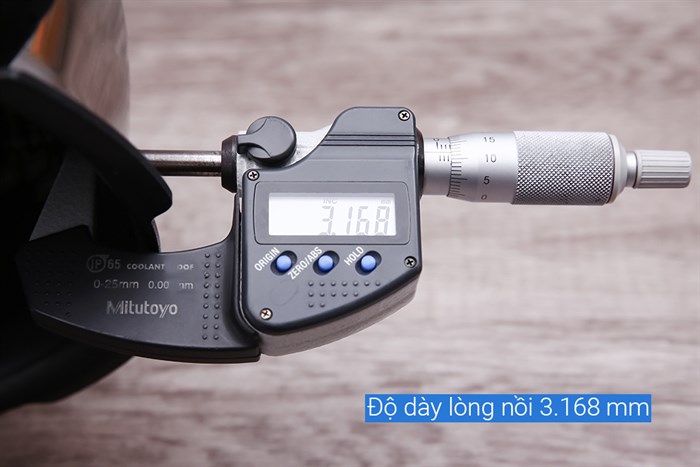 Nồi cơm áp suất cao tần Cuckoo 1.8 lít CRP-LHTR1009F/WHSIVNCV Màu Trắng