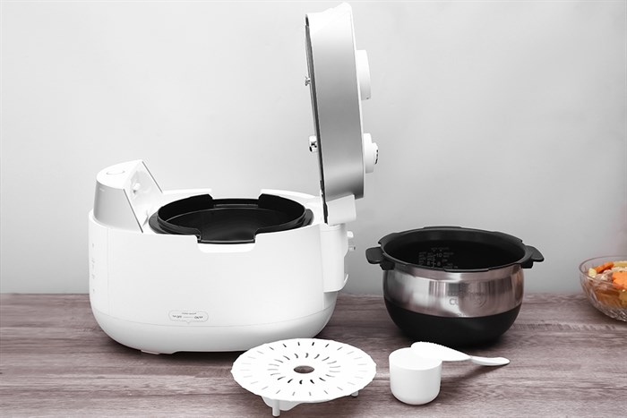 Nồi cơm áp suất cao tần Cuckoo 1.8 lít CRP-LHTR1009F/WHSIVNCV Màu Trắng