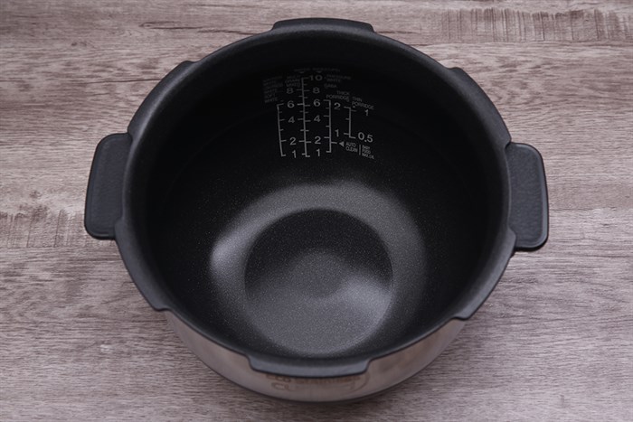 Nồi cơm áp suất cao tần Cuckoo 1.8 lít CRP-LHTR1009F/WHSIVNCV Màu Trắng