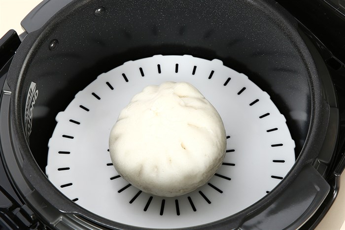 Nồi cơm điện tử áp suất Cuckoo 1.8 lít CRP-RT1008F/BKTSVNCV Màu Đen