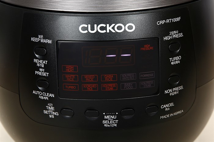 Nồi cơm điện tử áp suất Cuckoo 1.8 lít CRP-RT1008F/BKTSVNCV Màu Đen