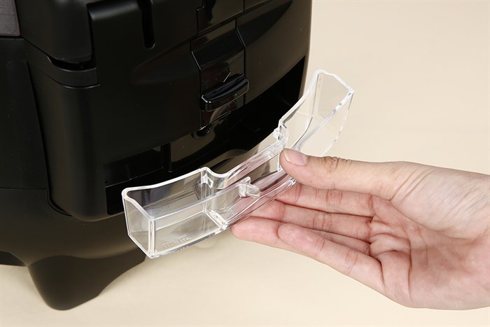 Nồi cơm điện tử áp suất Cuckoo 1.8 lít CRP-RT1008F/BKTSVNCV Màu Đen