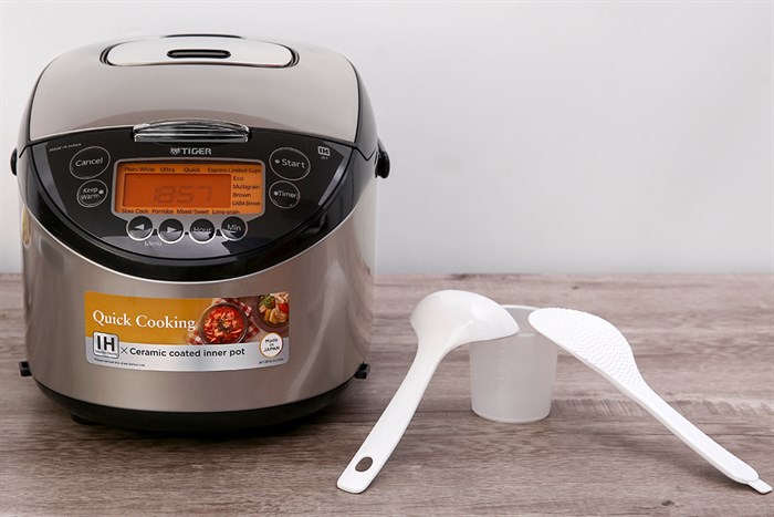 Nồi cơm cao tần Tiger 1.8 lít JKT-D18V Màu Đen - Bạc