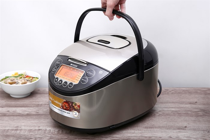 Nồi cơm cao tần Tiger 1.8 lít JKT-D18V Màu Đen - Bạc