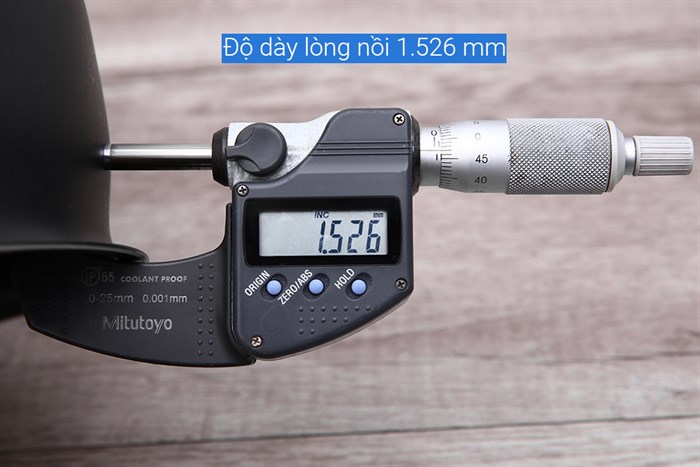 Nồi cơm cao tần Tiger 1 lít JKT-D10V Màu Đen - Bạc