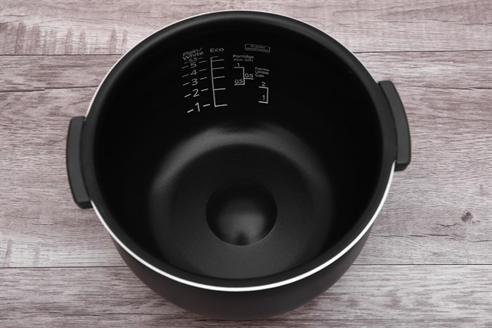 Nồi cơm cao tần Tiger 1 lít JKT-D10V Màu Đen - Bạc