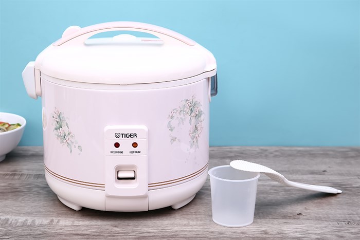 Nồi cơm điện nắp gài Tiger 1 lít JNP-1000 Màu Trắng