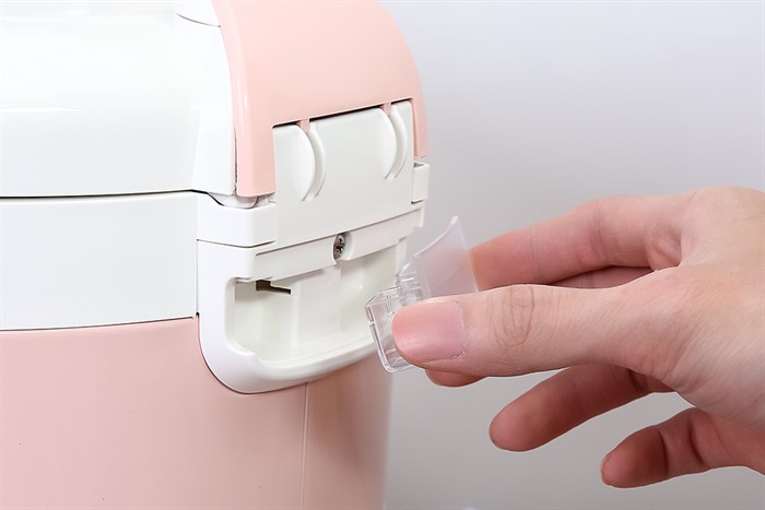 Nồi cơm nắp gài Electrolux 1.8 lít E4RC1-320P Màu Hồng