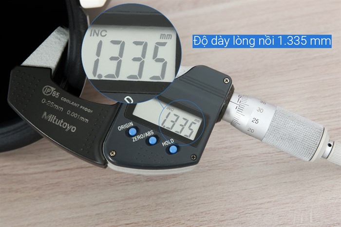 Nồi cơm nắp gài Electrolux 1.8 lít E4RC1-350B Màu Kem