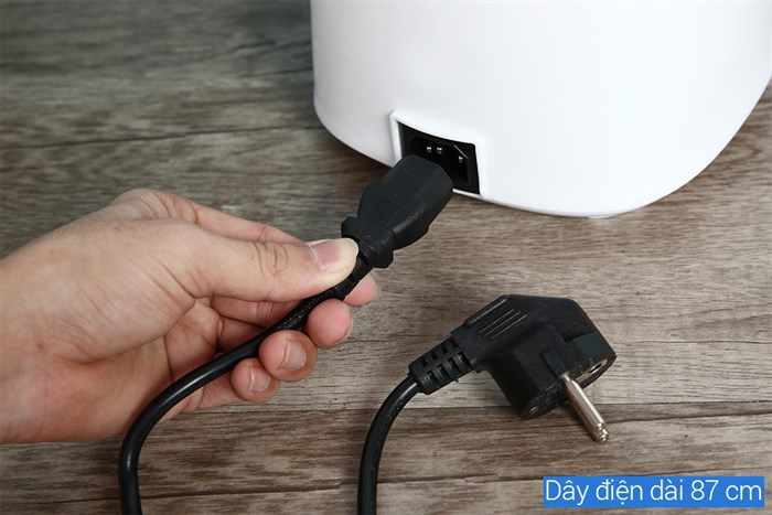 Nồi cơm điện tử đa năng iBonne 0.9 lít IB-28 Màu Trắng