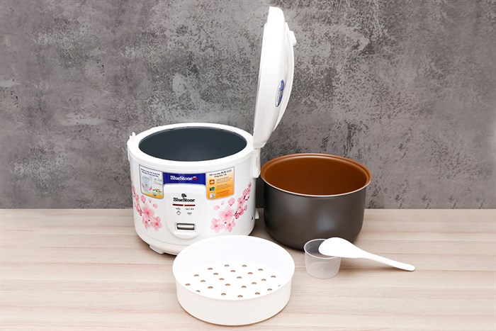 Nồi cơm nắp gài BlueStone 1.8 lít RCB-5525 Màu Trắng