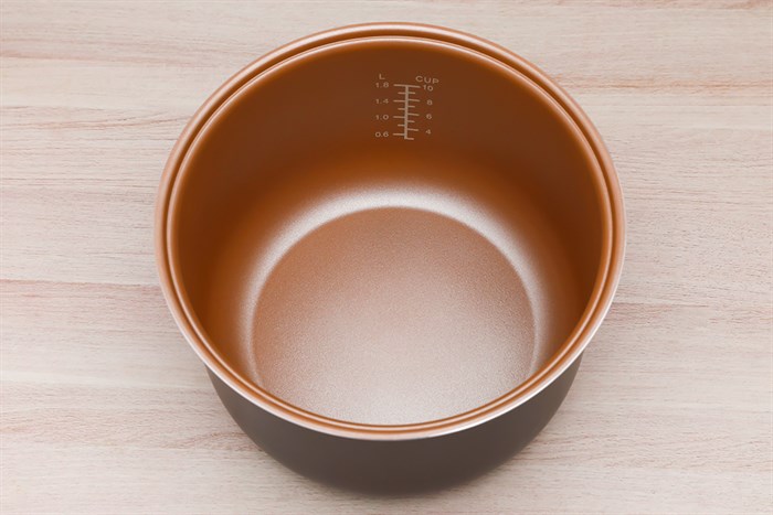 Nồi cơm nắp gài BlueStone 1.8 lít RCB-5525 Màu Trắng