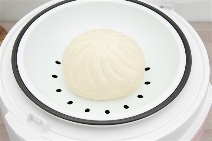 Nồi cơm nắp gài Sunhouse 1.2 lít SHD8217W Màu Trắng - Hồng