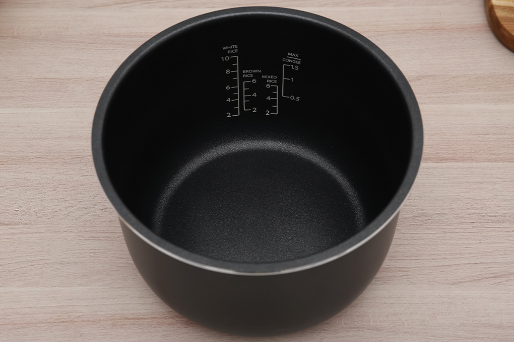 Nồi cơm điện tử BlueStone 1.8 lít RCB-5938 Màu Nâu