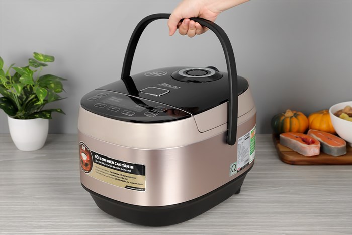 Nồi cơm cao tần Sunhouse Mama 1.8 lít SHD8959 Màu Đen - Xám