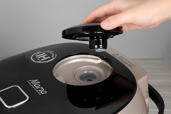 Nồi cơm cao tần Sunhouse Mama 1.8 lít SHD8959 Màu Đen - Xám