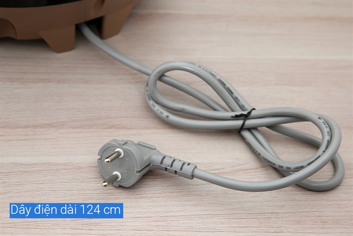 Nồi cơm điện tử áp suất Cuckoo 1.8 lít CRP-PK1000S/BKCGVNCV Màu Đen - Vàng