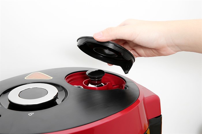 Nồi cơm điện tử áp suất Cuckoo 1.08 lít CRP-PK0600F/BKRDVN Màu Đen - Đỏ