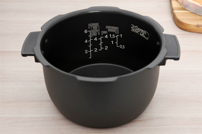 Nồi cơm điện tử áp suất Cuckoo 1.08 lít CRP-PK0600F/BKRDVN Màu Đen - Đỏ