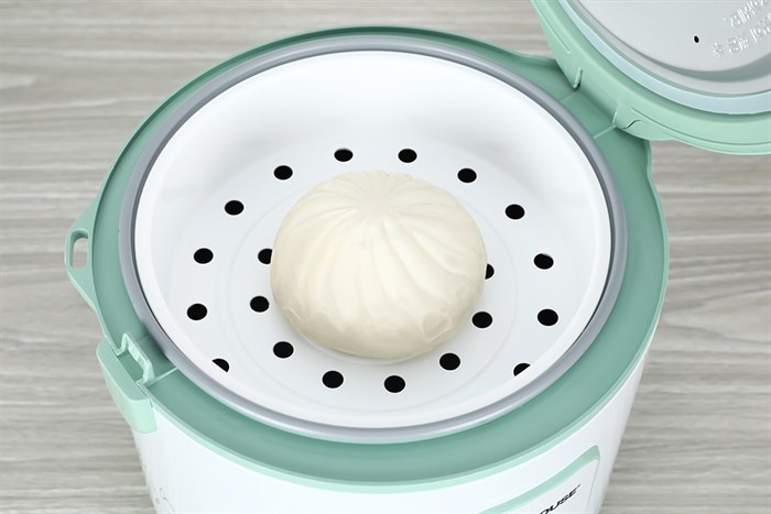 Nồi cơm nắp gài Sunhouse 1.8 lít SHD8621 Màu Trắng - Xanh lá