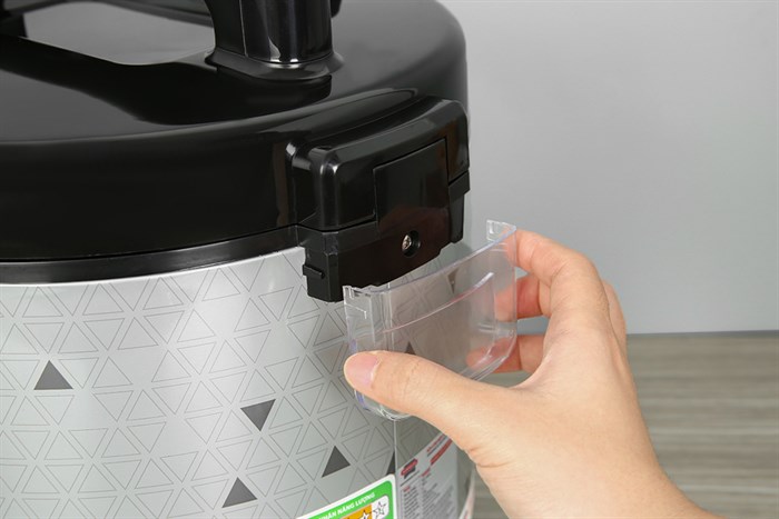 Nồi cơm nắp gài Sunhouse 3 lít SHD8305 Màu Đen - Xám