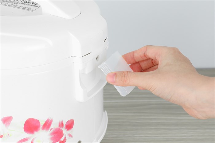 Nồi cơm nắp gài Panasonic 1 lít SR-MVN10FRAX Màu Trắng