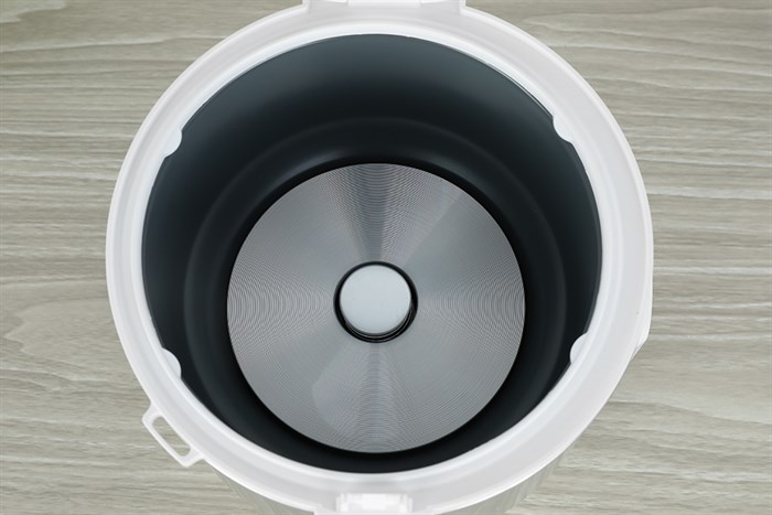 Nồi cơm nắp gài Panasonic 1 lít SR-MVN10LRAX Màu Xám