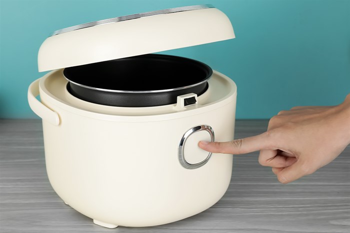 Nồi cơm điện tử Lock&Lock 0.8 lít EJR716IVY Màu Màu be