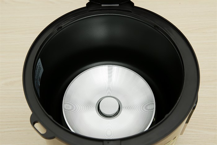 Nồi cơm nắp gài Mutosi 2.2 lít MR-36PB Màu Vàng đồng