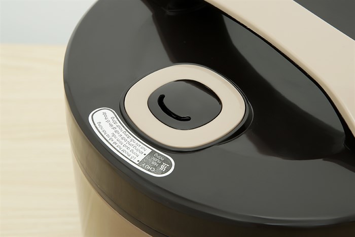 Nồi cơm nắp gài Mutosi 2.2 lít MR-36PB Màu Vàng đồng