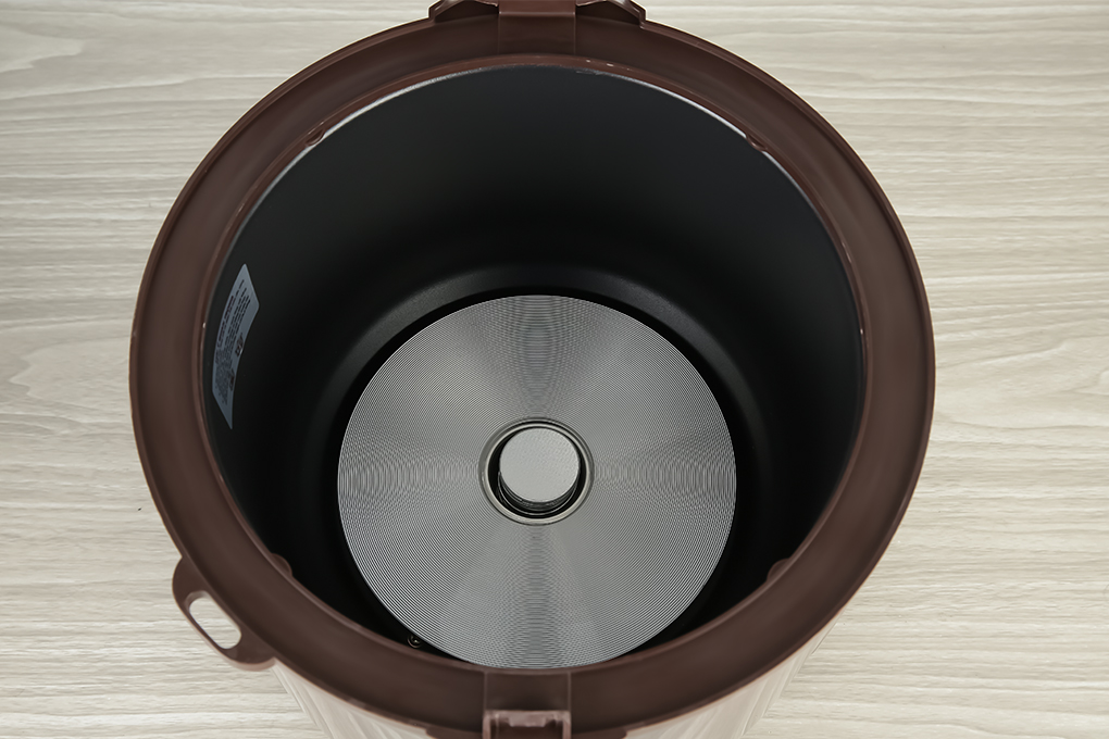 Nồi cơm nắp gài Mutosi 2.8 lít MR-38 Màu Nâu