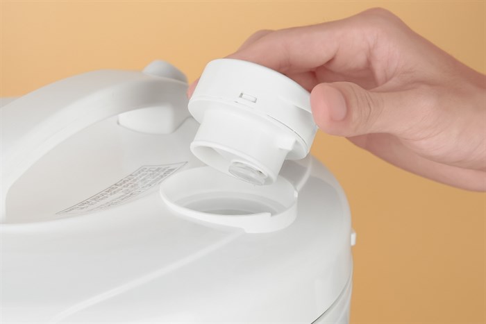 Nồi cơm nắp gài Panasonic 1.8 lít SR-MVN18FRAX Màu Trắng