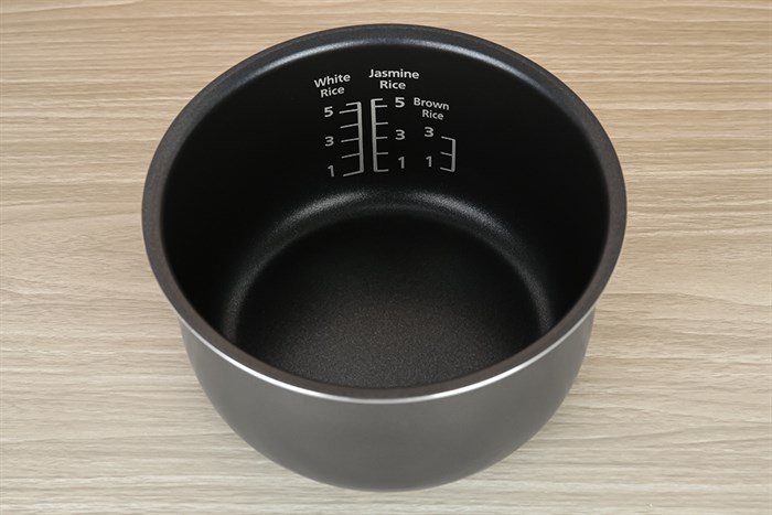 Nồi cơm điện tử Panasonic 1 lít SR-CL108WRAM Màu Trắng