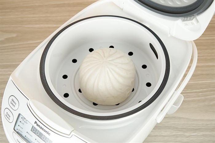 Nồi cơm điện tử Panasonic 1 lít SR-CL108WRAM Màu Trắng